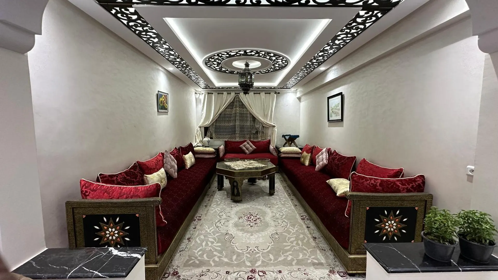 Appartement Familiale A Marrakech マラケシュ